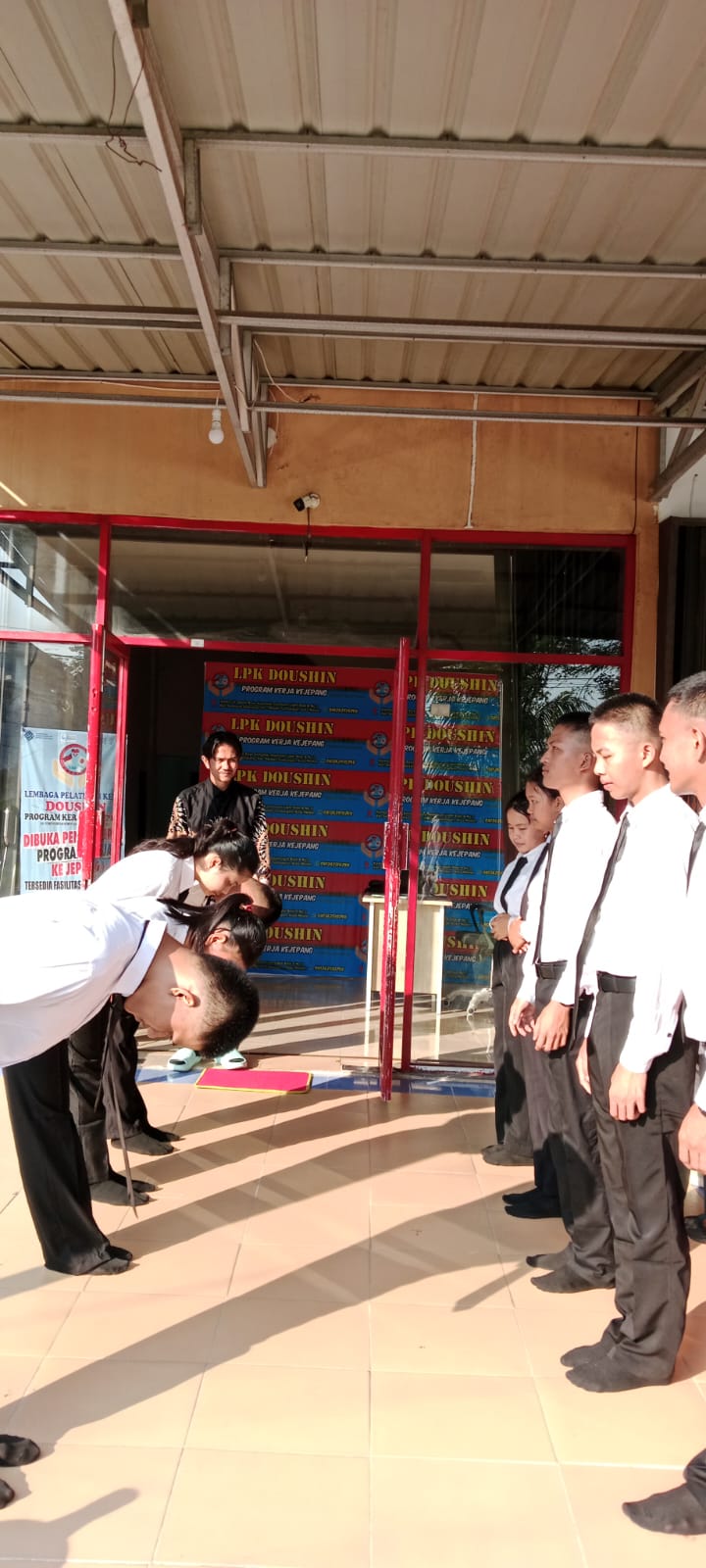 Latihan reiho (hormat)